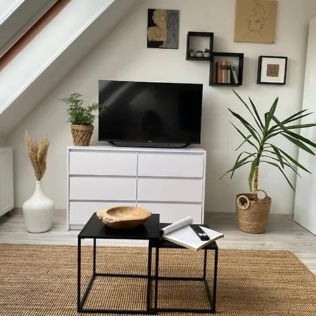 Lägenhet Neva Apartman *