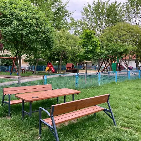 Lägenhet Neva Apartman Eger