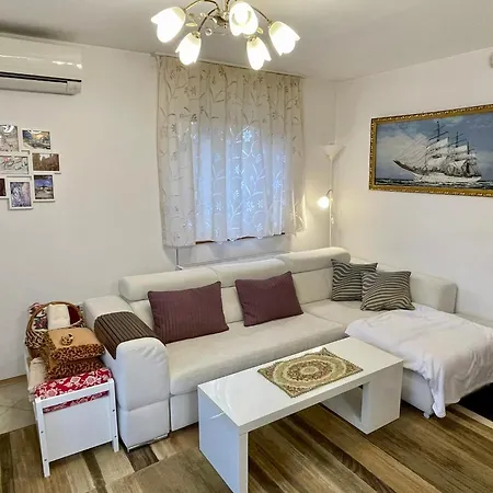 Apartment Neva Heviz